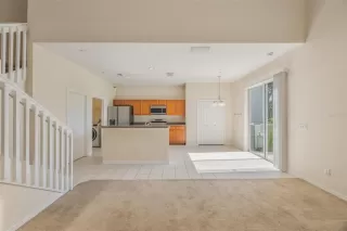 Photo #5: TB8412494 Listing