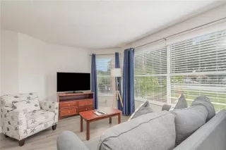 Photo #6: TB8413008 Listing