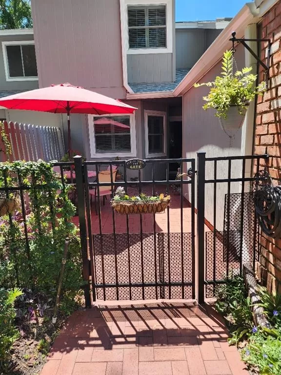 MLS: TB8413361 Condo For Sale