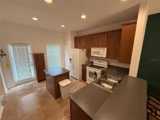 Photo #2: TB8424278 Listing 