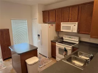 Photo #3: TB8424278 Listing 