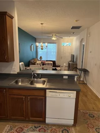 Photo #4: TB8424278 Listing 