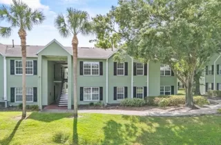 More Details about MLS # TB8433241 : 2025 DIXIE BELLE DRIVE UNIT 2025F