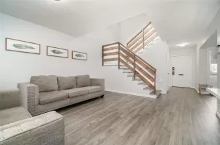 Photo #4: TB8437249 Listing