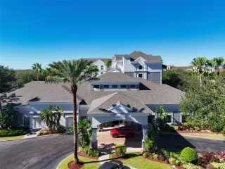 More Details about MLS # TB8438739 : 8303 PALM PARK UNIT 312