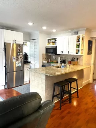 Photo #2: TB8439428 Listing 