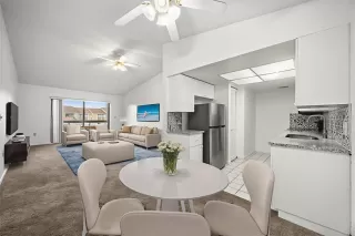 Photo #6: TB8445389 Listing