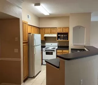 Photo #5: TB8449236 Listing 