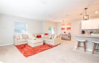 Photo #3: TB8451857 Listing