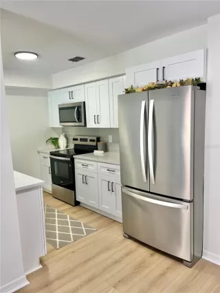 Photo #3: TB8452542 Listing 