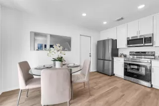 Photo #5: TB8461548 Listing 