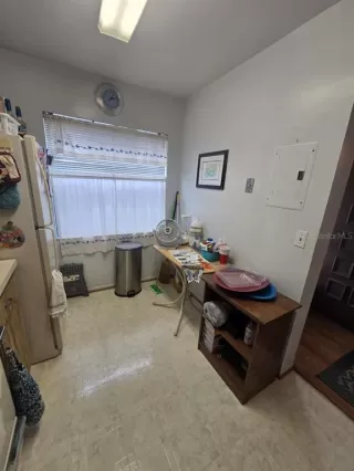 Photo #5: TB8463939 Listing