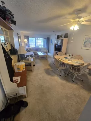 Photo #6: TB8463939 Listing