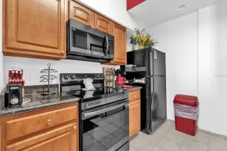 Photo #6: TB8474903 Listing