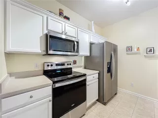 Photo #4: TB8475315 Listing