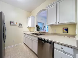 Photo #5: TB8475315 Listing