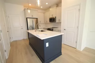 Photo #3: TB8479380 Listing