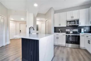 Photo #2: TB8481485 Listing