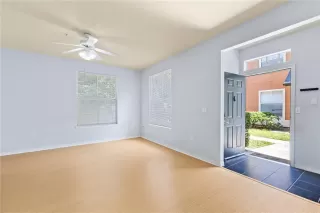 Photo #4: TB8483778 Listing 