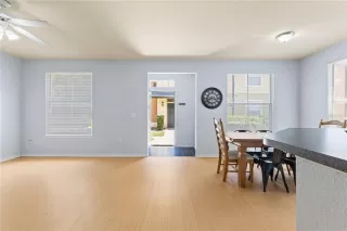 Photo #5: TB8483778 Listing 