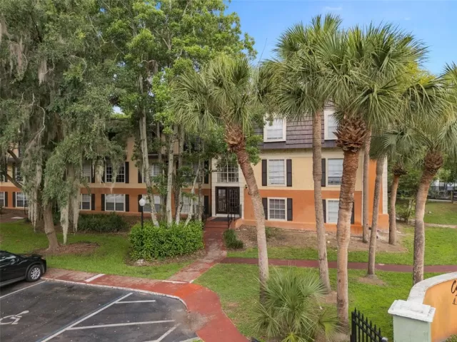 MLS: TB8489876 Condo For Sale