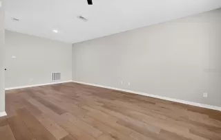 Photo #5: TB8494759 Listing 