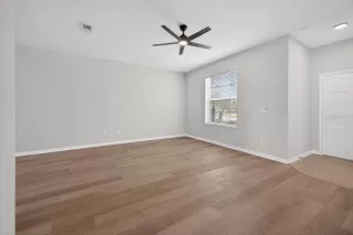 Photo #6: TB8494759 Listing 