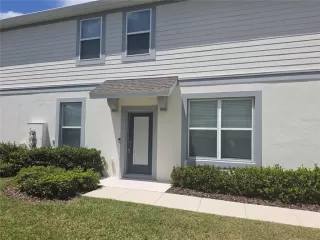 Photo #4: TB8497384 Listing