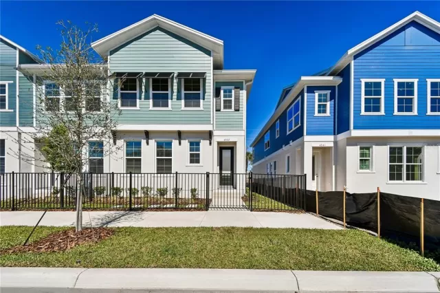 MLS: TB8501100 Condo For Sale