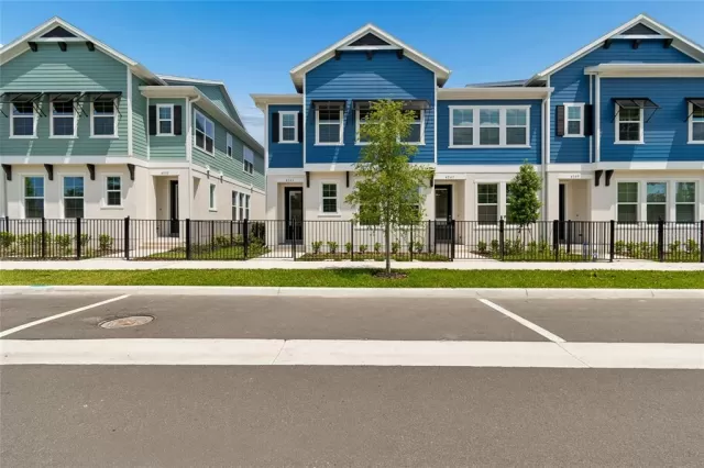 MLS: TB8506998 Condo For Sale