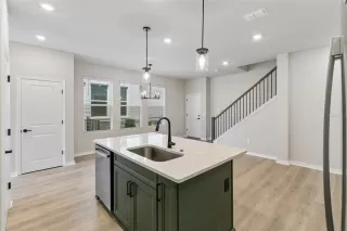 Photo #6: TB8506998 Listing 