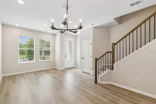 Photo #4: TB8507013 Listing 