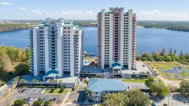 MLS: TB8516486 Condo For Sale