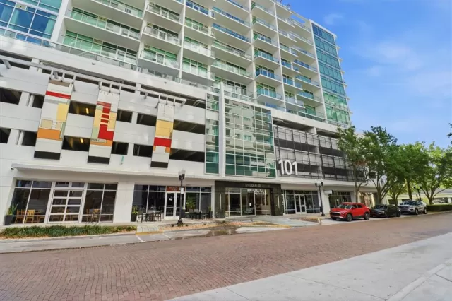 MLS: TB8518347 Condo For Sale