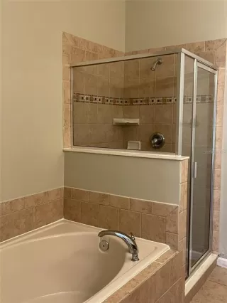 Photo #6: TB8520178 Listing