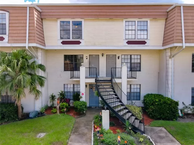 MLS: U8138117 Condo For Sale