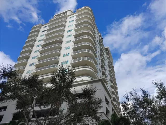 MLS: U8189643 Condo For Sale