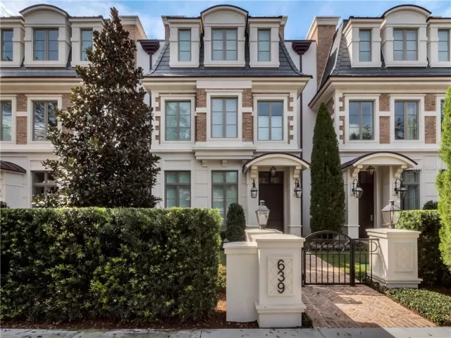 MLS: V4912283 Condo For Sale