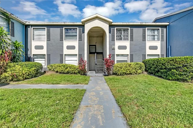 MLS: V4920185 Condo For Sale