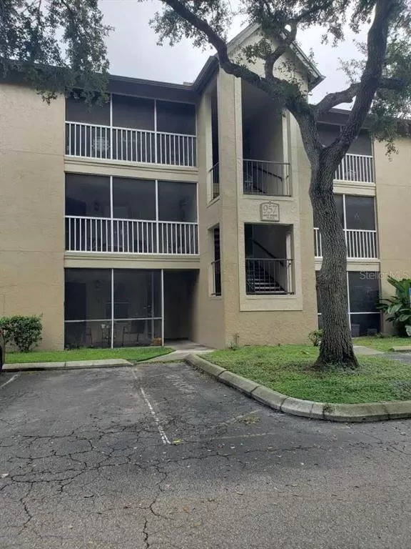 MLS: V4921272 Condo For Sale
