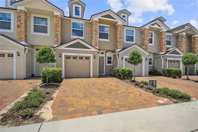MLS: V4925624 Condo For Sale
