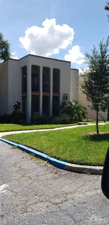MLS: V4926565 Condo For Sale