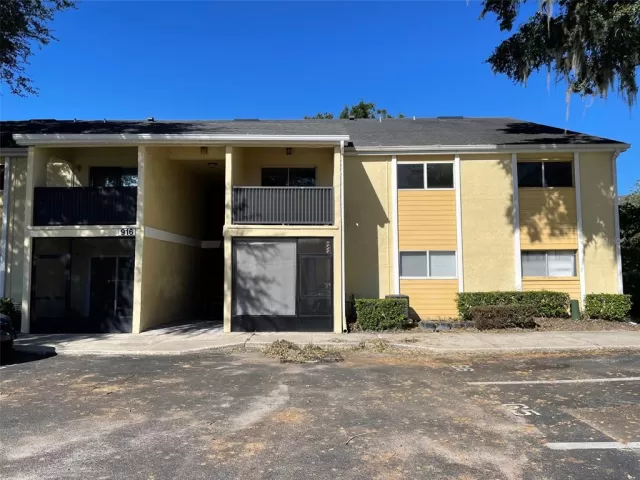 MLS: V4926956 Condo For Sale