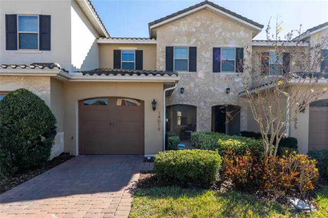 MLS: V4928692 Condo For Sale