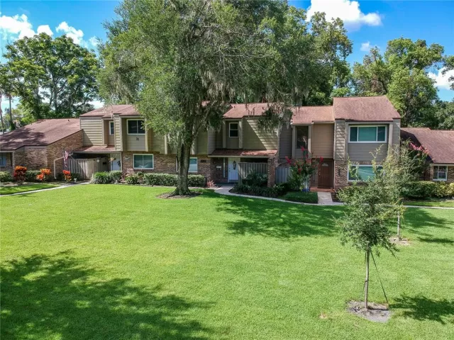 MLS: V4931337 Condo For Sale