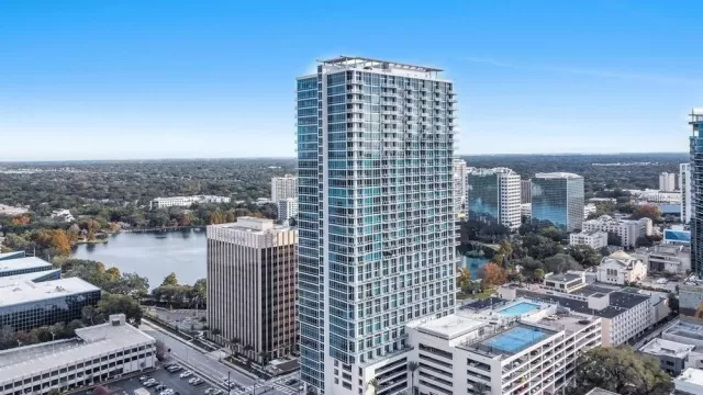 MLS: V4933166 Condo For Sale