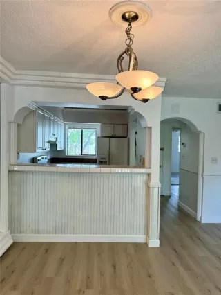 Photo #4: V4940331 Listing 