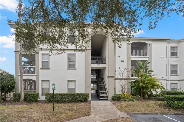 MLS: V4940816 Condo For Sale