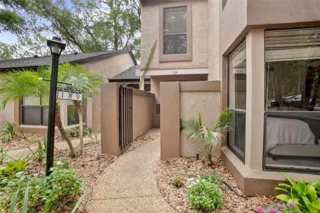 MLS: V4943135 Condo For Sale