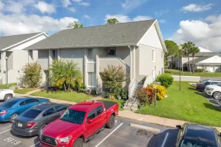 Photo #1: V4945186 Listing 